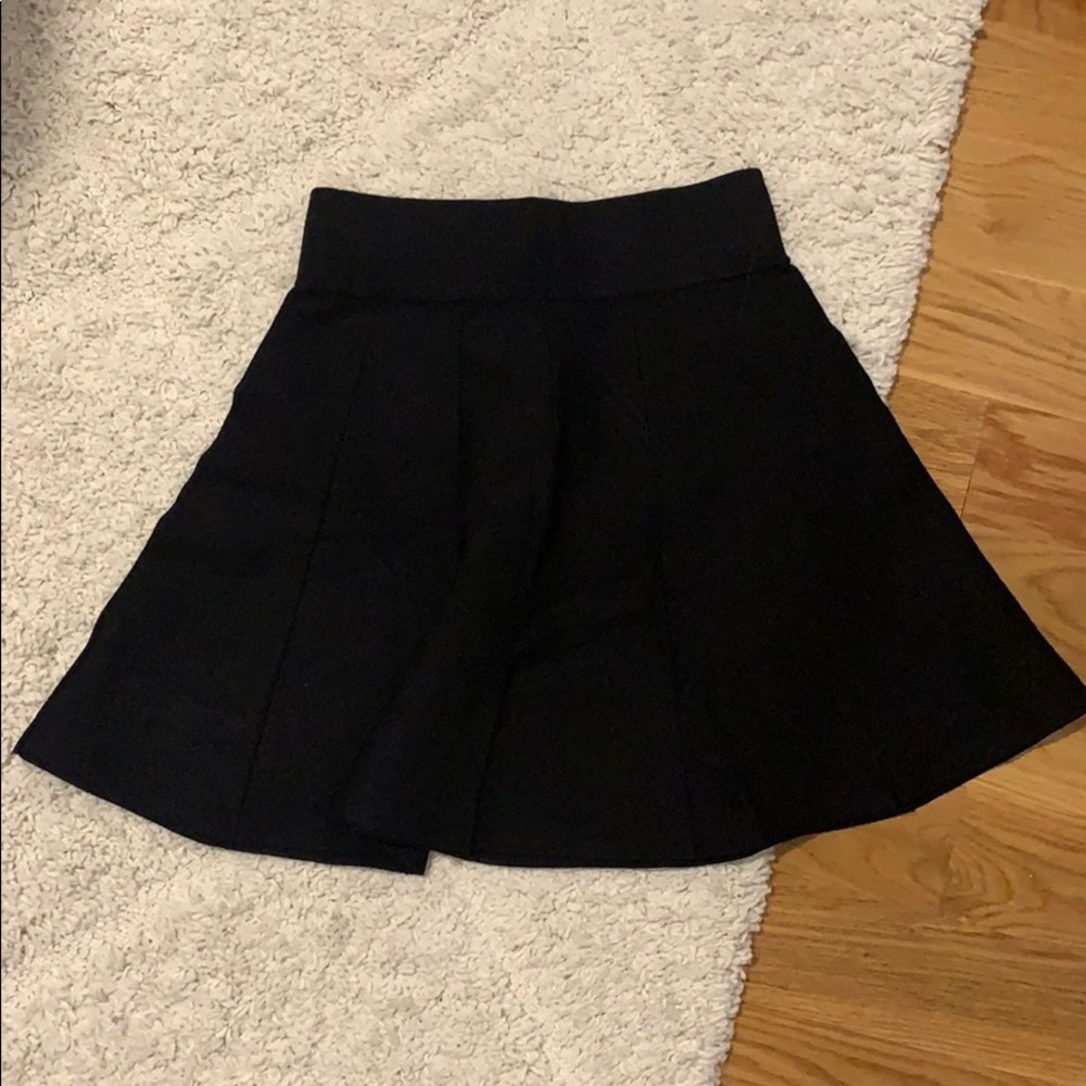 Club Monaco Black mini-skirt